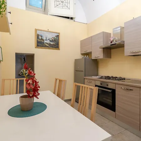 Pomona Apartment